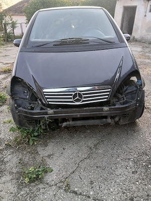 Dezmembrez Mercedes aclass w168 1.7 2002