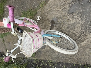 Vând bicicletă pentru copii