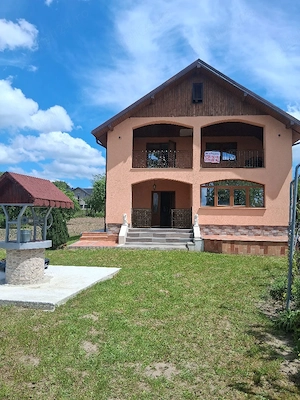 Casă de vânzare