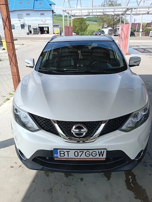Vând Nissan qashqai din 2014 