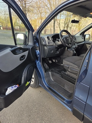Renault Trafic 8+1 - imagine 3