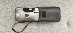 Aparat Foto Skina SK-555D compact 35mm Point and Shoot Focus-Free Auto-Flash Data Back Husa inclusa