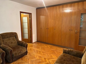 Apartament semidecomandat 2 camere -- cartier Astra - imagine 4