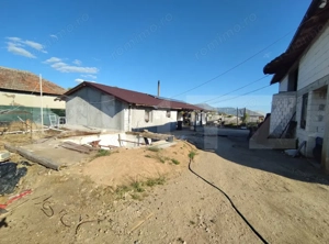 2 case centru Perișor, teren 2016 mp, 27 m deschidere - imagine 2