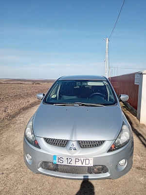 Mitsubishi Grandis 7 locuri  - imagine 3