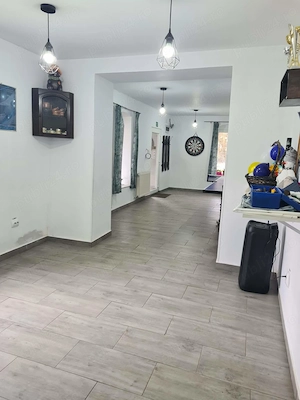 Casa de vanzare Sabed   central, 725 mp teren, posibilitate locuinta sau spatiu comercial