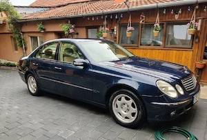 Mercedes-Benz E, an 2003