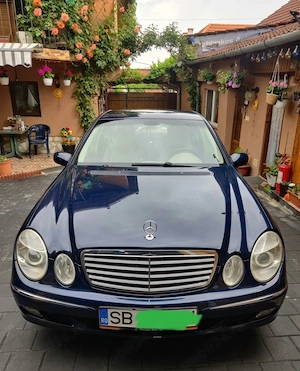 Mercedes-Benz E, an 2003 - imagine 2