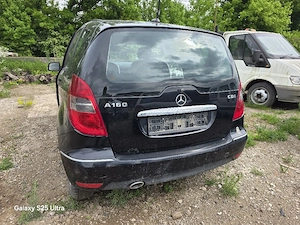 Dezmembrez Mercedes - imagine 2