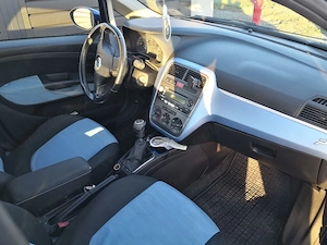 Fiat Punto an 2006 - imagine 3