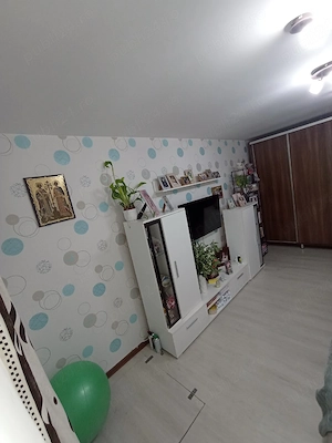 Vand   Schimb apartament 2 camere - imagine 5