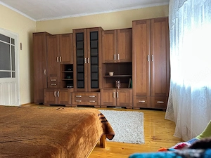 Vand casa individuala cu curte si gradina in Petrila
