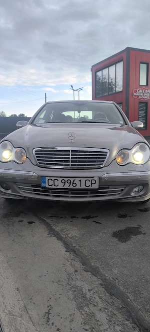 Vând Mercedes-Benz 