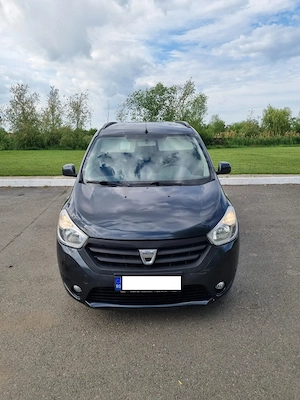 Vând Dacia Lodgy, an 2012, diesel, 1461 cmc, 267.667 km, stare bună, înmatriculată - imagine 2