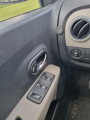 Vând Dacia Lodgy, an 2012, diesel, 1461 cmc, 267.667 km, stare bună, înmatriculată - imagine 7