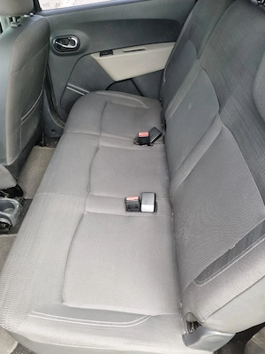 Vând Dacia Lodgy, an 2012, diesel, 1461 cmc, 267.667 km, stare bună, înmatriculată - imagine 8