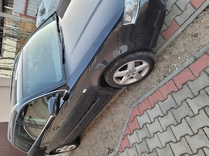 Vând A4 b6 1.9tdi 131cp cod motor AVF adusă din Italia (0 rugină) - imagine 2