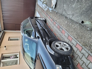 Vând A4 b6 1.9tdi 131cp cod motor AVF adusă din Italia (0 rugină) - imagine 3