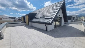 Penthouse de 2.5 camere zona Tractorul - imagine 2