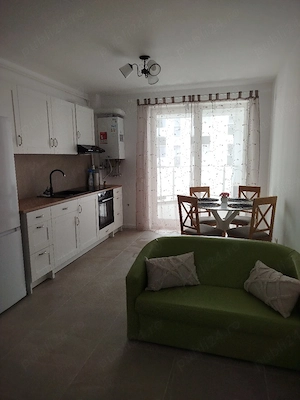 Închiriez apartament 2 camere  - imagine 2