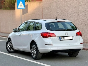 Opel astra 2012 - imagine 1