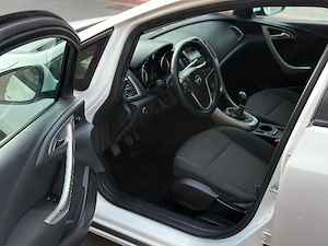 Opel astra 2012 - imagine 2