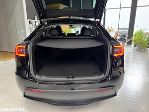 Vand Schimb Tesla Model Y 4x4 Long Range Dual Motor AWD baterie 82 kw - imagine 7