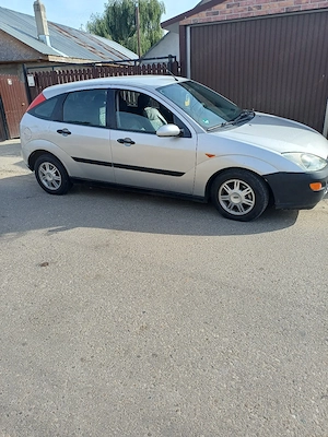 vand ford focus  - imagine 4