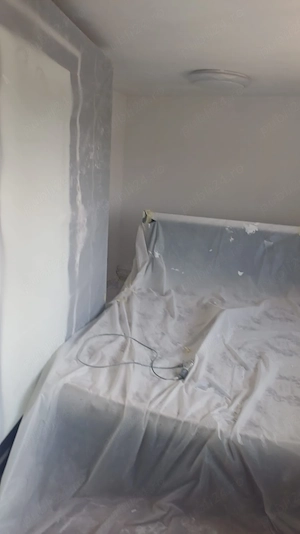 vând casă renovabilă Sat Guruieni comuna Măgura judetul Teleorman 