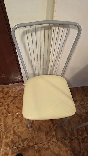 Vând 6 scaune de bucătărie 