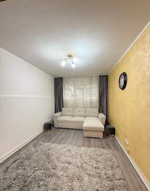 direct proprietar vând garsonieră la demisol