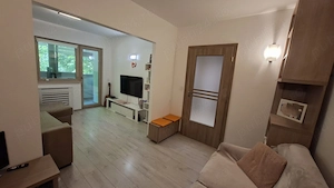 Apartament 2 camere complet renovat, Podu Roș   53 mp, etaj 1 10 - imagine 2