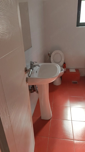 inchiriz apt 3 camere - imagine 5