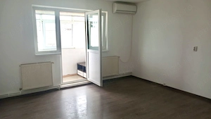 Apartament 2 camere, confort 1, semidecomandat  - imagine 6