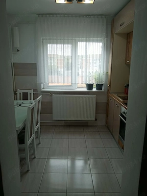 PF vand apartament 2 camere 80000 euro - imagine 2