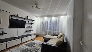 închiriez apartament cu doua camere mobilat și utilat zona Miorița etaj 6 - imagine 2