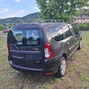 Vând Dacia Logan MCV, 1,6 MPI 2010 - imagine 5