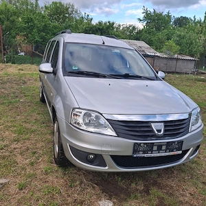 Vând Dacia Logan MCV 16 benzina  - imagine 4
