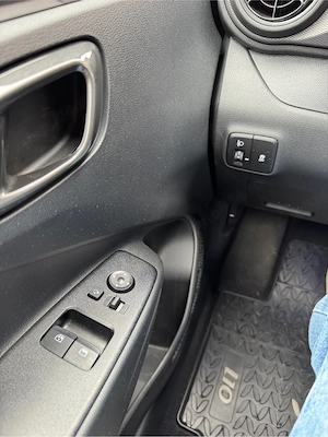 Hyundai i10 Automat 1.2 2024 | Echipare de top Highway | 10.300 km | Garanție - imagine 9