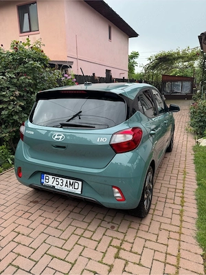 Hyundai i10 Automat 1.2 2024 | Echipare de top Highway | 10.300 km | Garanție - imagine 2