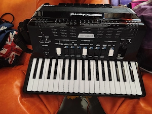schimb roland fr4x cu acordeon midi