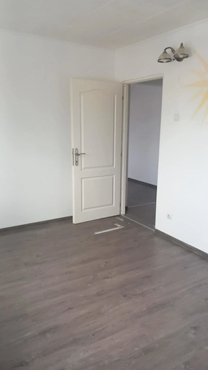 Apartament 2 camere, confort 1, semidecomandat  - imagine 9