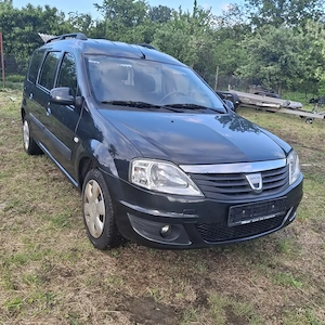 Vând Dacia Logan MCV, 1,6 MPI 2010 - imagine 4