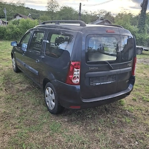 Vând Dacia Logan MCV, 1,6 MPI 2010 - imagine 3