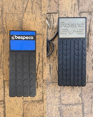 pedala volum Roland   Bespeco