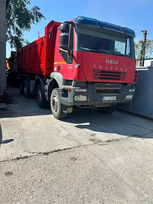 Angajez sofer profesionist pentru Iveco Trakker 8x4