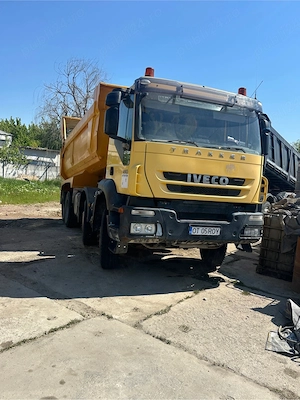 Angajez sofer profesionist pentru Iveco Trakker 8x4 - imagine 3
