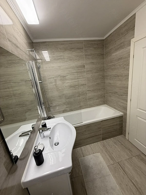 Apartament 2 camere de închiriat - zona Baba Novac - imagine 5
