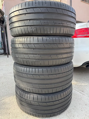 Roti / Jante Momo 5x112 R18 ET 25 concave 8J negre cauciucuri vara 245/45/18 DOT 5123 - imagine 3