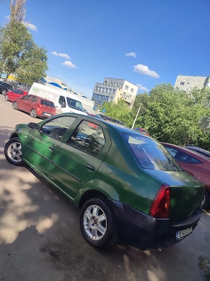 vând Dacia Logan motor de 1 4 benzina acte valabile mașina merge perfect 